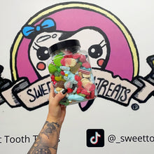 Load image into Gallery viewer, Santas Surprise - 2.5L Jar

