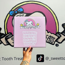 Load image into Gallery viewer, Large Pouch - Fizzy
